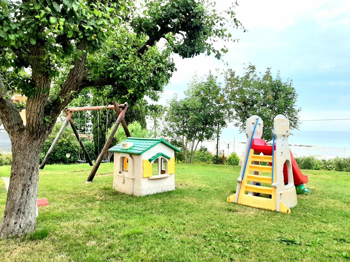 Bio Agriturismo Mare In Campagna Campofilone 외부 사진