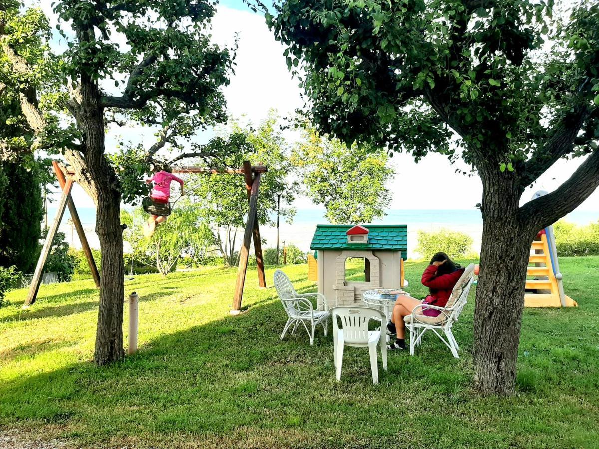 Bio Agriturismo Mare In Campagna Campofilone 외부 사진