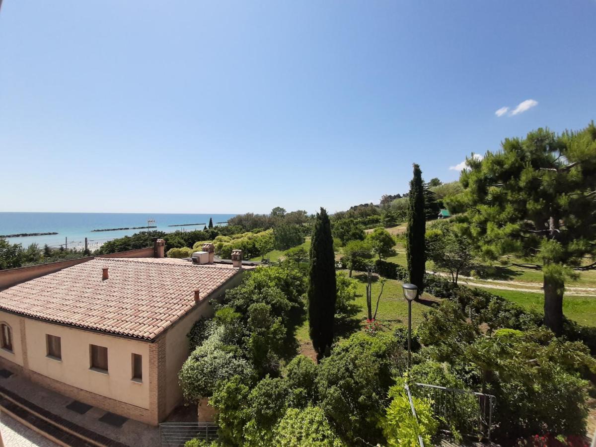 Bio Agriturismo Mare In Campagna Campofilone 외부 사진